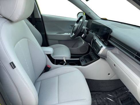 Used 2025 Hyundai Kona Limited image 15