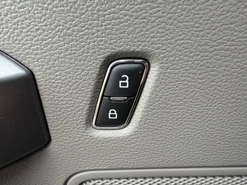 Used 2020 Ford F150 XLT AWD/4WD image 22