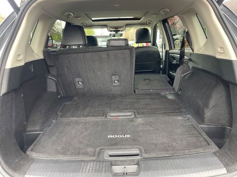 Certified 2023 Nissan Rogue SL w/ SL Premium Package AWD/4WD image 18