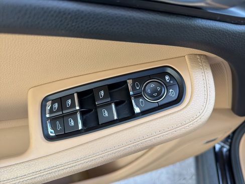 Used 2018 Porsche Macan Sport Edition image 7