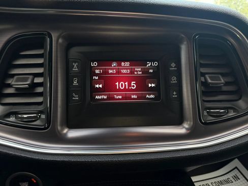 Used 2016 Dodge Challenger SXT RWD image 22