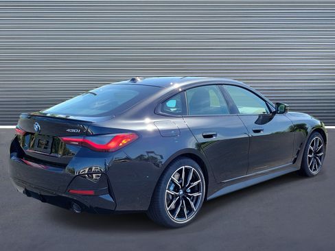 New 2026 BMW 430i w/ M Sport Package RWD image 3