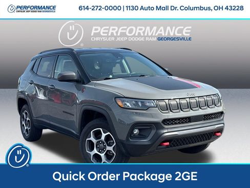Used 2022 Jeep Compass Trailhawk w/ Trailhawk Convenience Group AWD/4WD image 1