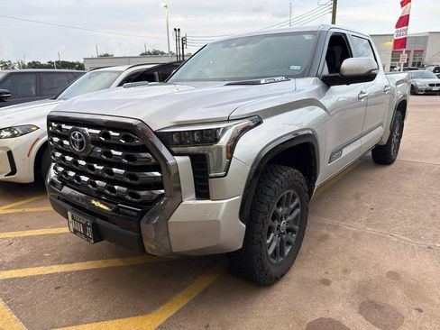 Used 2024 Toyota Tundra Platinum AWD/4WD image 3