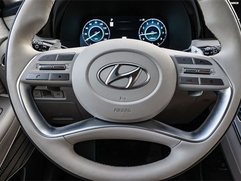 Used 2023 Hyundai Palisade Calligraphy image 25
