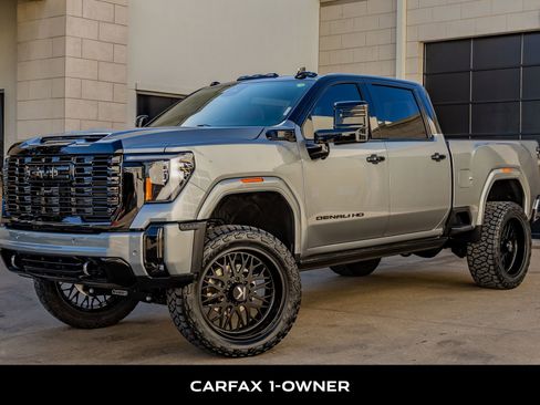 Used 2025 GMC Sierra 2500 Denali Ultimate image 5