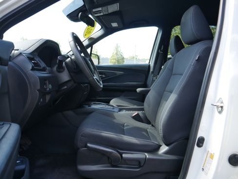 Used 2019 Honda Passport Sport image 12