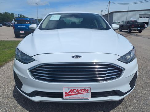 Used 2019 Ford Fusion S image 3