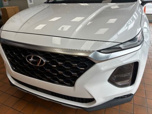 Used 2019 Hyundai Santa Fe SE FWD image 9