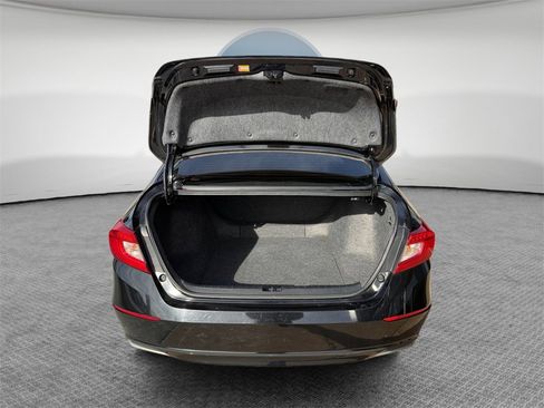 Used 2018 Honda Accord LX image 25