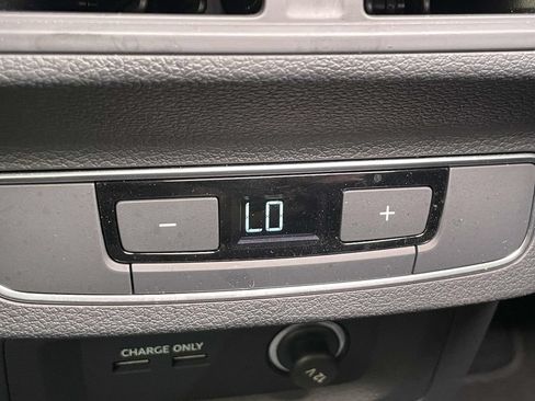 Used 2023 Buick Envision Avenir AWD/4WD image 66