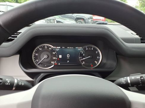Certified 2023 Land Rover Defender 90 SE AWD/4WD image 17