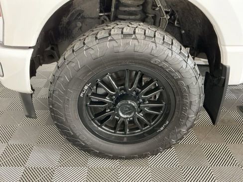 Certified 2024 Ford F350 Platinum image 34