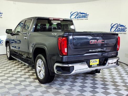Used 2021 GMC Sierra 1500 SLT w/ SLT Premium Package AWD/4WD image 2