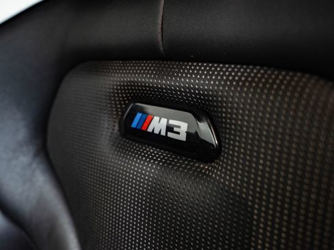 Used 2018 BMW M3 RWD image 23
