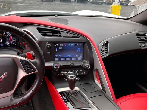 Used 2019 Chevrolet Corvette 2LT w/ 2LT Preferred Equipment Group image 6