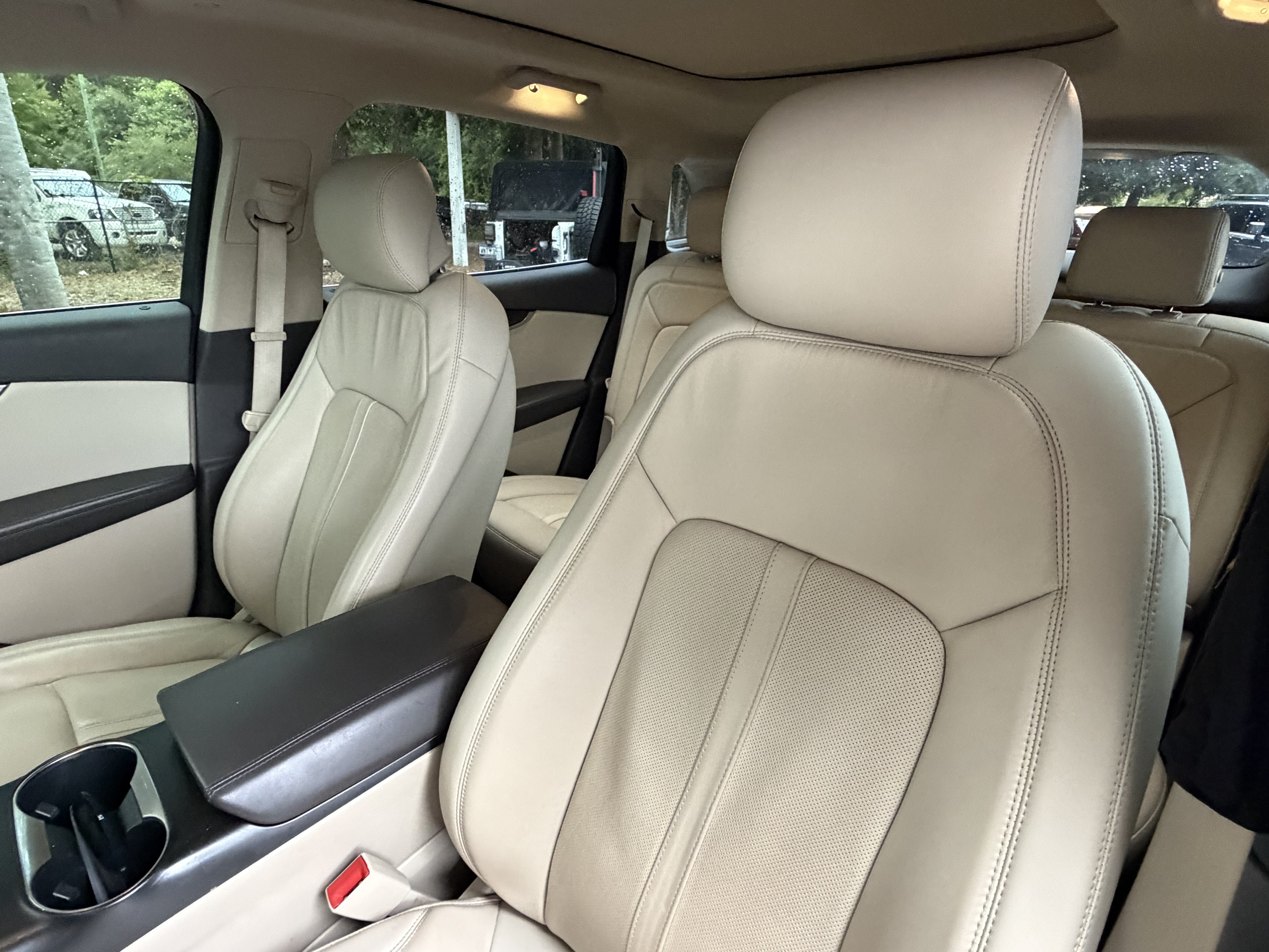 Used 2020 Lincoln Nautilus Reserve w/ Equipment Group 201A FWD image 17