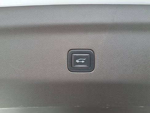 Used 2023 Chevrolet Tahoe Z71 image 6