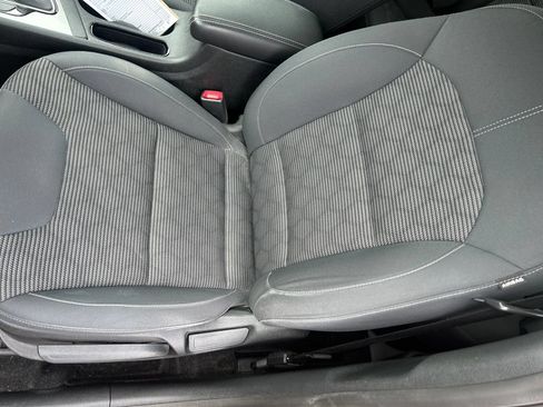 Used 2018 Kia Niro LX FWD image 15