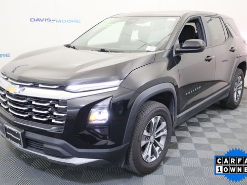 Used 2025 Chevrolet Equinox LT FWD image 12