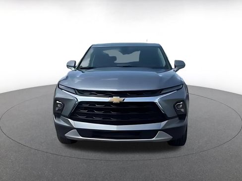 Used 2026 Chevrolet Blazer LT FWD image 3