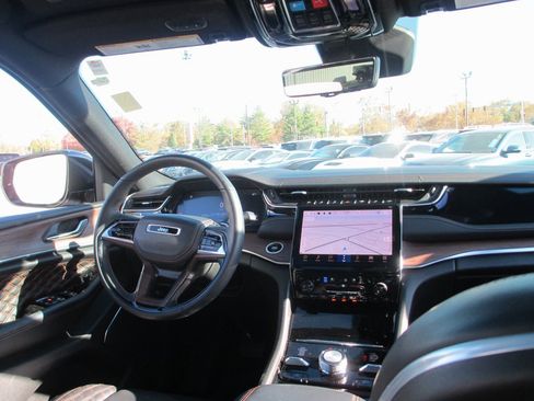 Used 2022 Jeep Grand Cherokee Summit w/ Adv Protech Group IV image 24