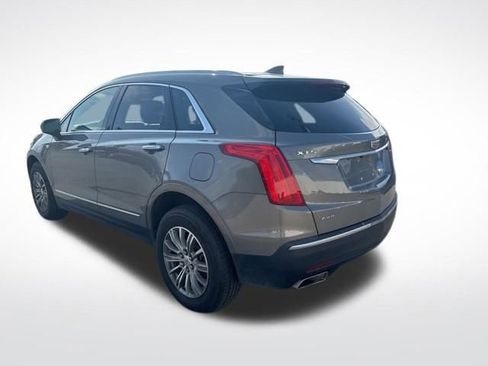 Used 2018 Cadillac XT5 Luxury w/ Driver Awareness Package image 3