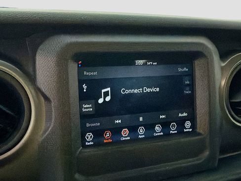 Used 2022 Jeep Wrangler Unlimited Sport image 16