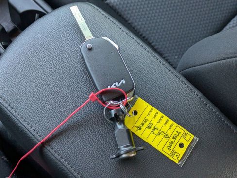 Used 2023 Kia Soul LX image 31