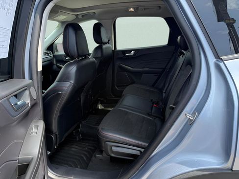 Used 2022 Ford Escape SEL w/ SEL Stealth AWD Package image 5