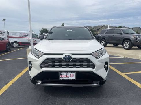 Used 2019 Toyota RAV4 XSE w/ Carpet Mat Package AWD/4WD image 11