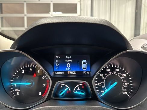 Used 2019 Ford Escape SEL image 8