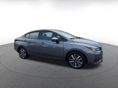 Used 2025 Nissan Versa SV FWD image 2
