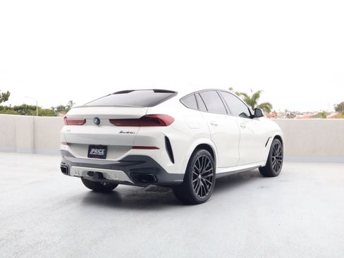 Used 2022 BMW X6 M50i w/ Premium Package AWD/4WD image 9