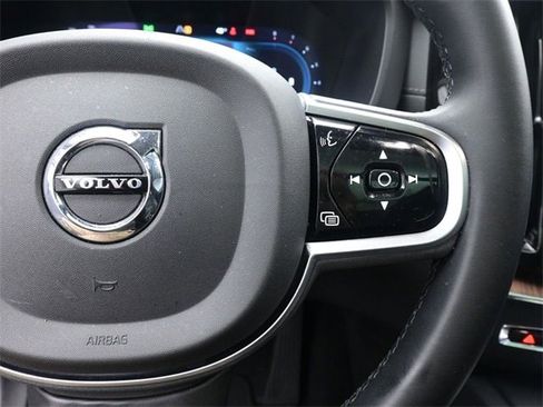 Certified 2023 Volvo XC60 B5 Ultimate image 14