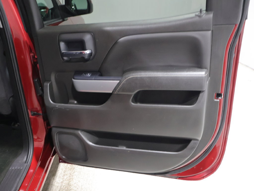 Used 2018 Chevrolet Silverado 1500 LT w/ All Star Edition AWD/4WD image 24