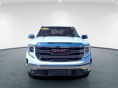 Used 2023 GMC Sierra 1500 SLT w/ SLT Convenience Package image 2