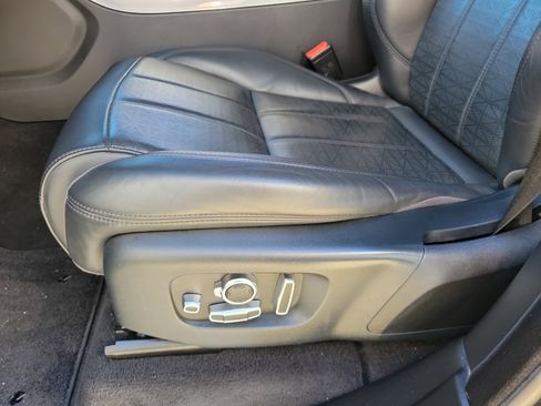 Used 2019 Land Rover Range Rover Sport HSE Dynamic image 15