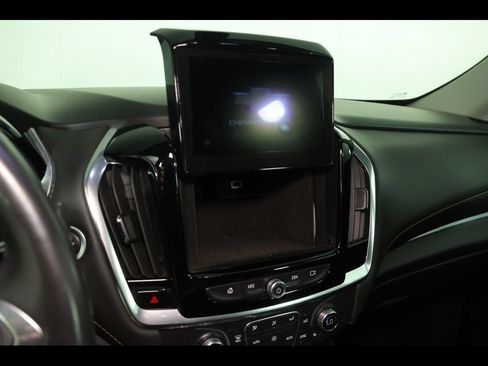 Used 2019 Chevrolet Traverse LT FWD image 25