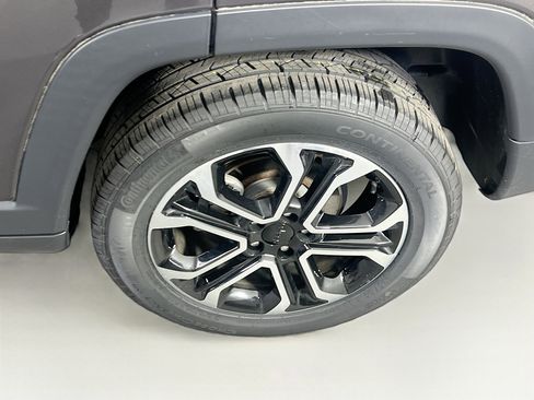 Used 2022 Jeep Compass Limited image 29