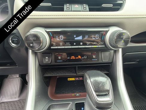 Used 2024 Toyota RAV4 Limited w/ Advanced Technology Package AWD/4WD image 23