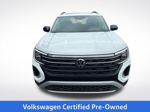 Certified 2025 Volkswagen Atlas Peak Edition SE AWD/4WD image 9