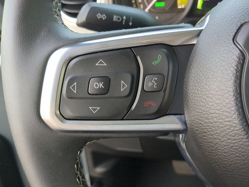 Used 2025 Jeep Wrangler Unlimited Sahara AWD/4WD image 64
