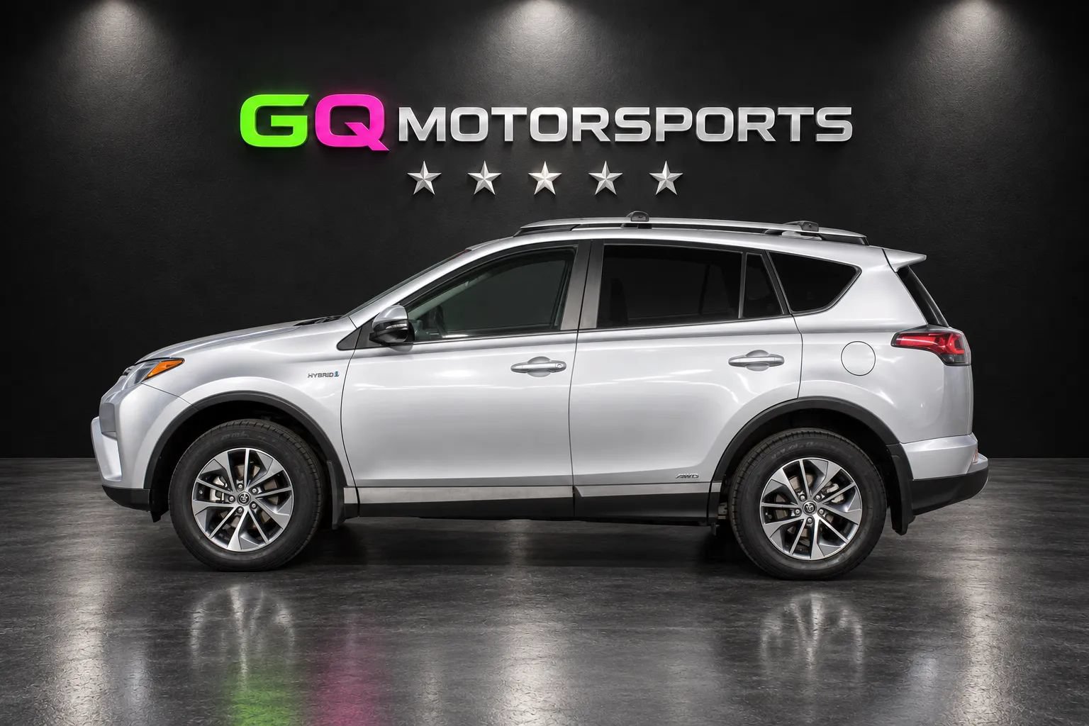 Used 2016 Toyota RAV4 XLE AWD/4WD image 5