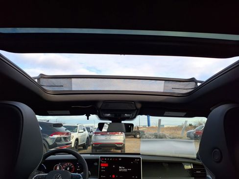 New 2026 Volkswagen Tiguan SE R-Line image 28