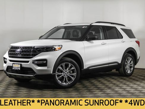 Used 2021 Ford Explorer XLT w/ Equipment Group 202A image 2