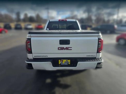 Used 2017 GMC Sierra 1500 Denali image 6