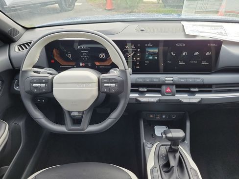 New 2026 Kia K4 GT-Line image 17