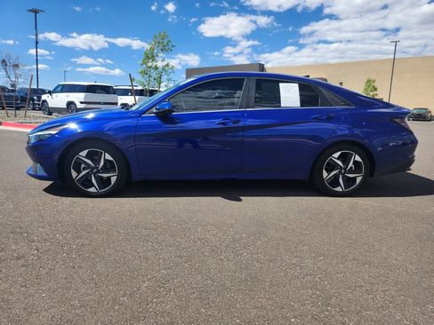 Used 2022 Hyundai Elantra Limited image 7