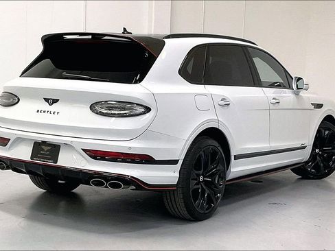 New 2026 Bentley Bentayga Speed image 4